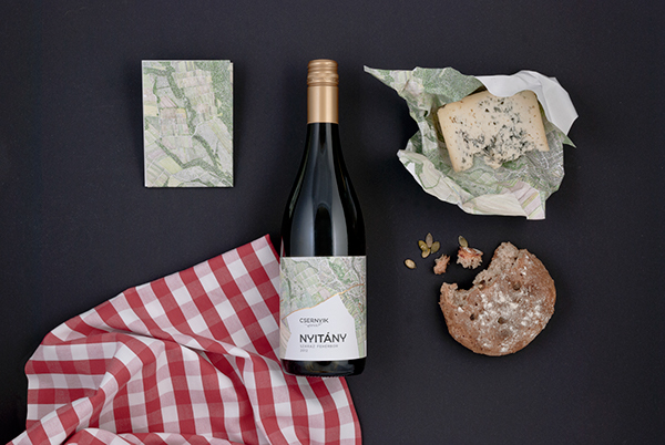 白葡萄酒插畫包裝設(shè)計(jì)