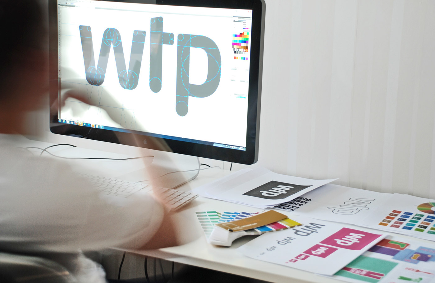 芬蘭油漆標(biāo)志設(shè)計(jì)