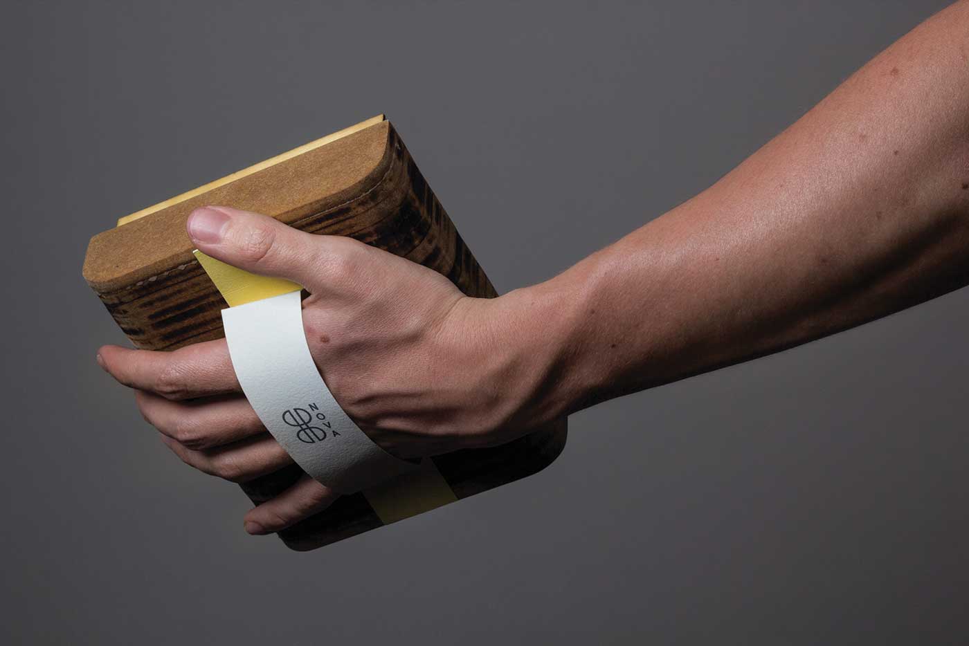 粉末涂料創(chuàng)意包裝設(shè)計(jì)