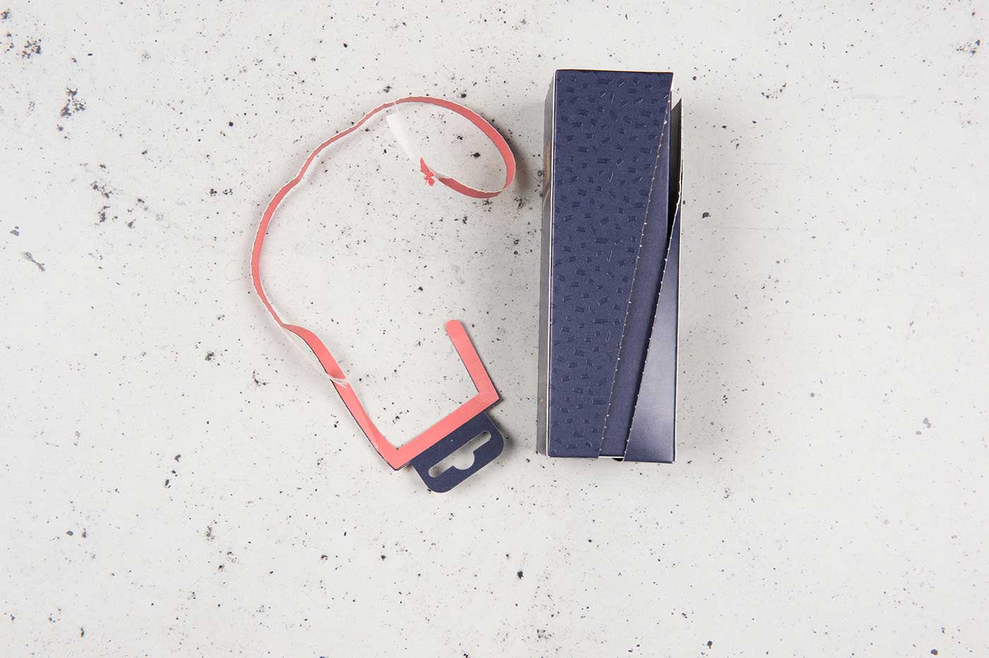 電子剃須刀創(chuàng)意包裝設(shè)計(jì)